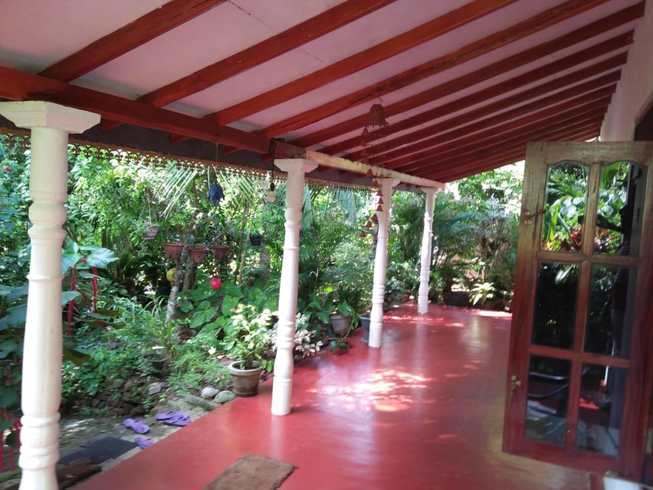 Opara Palace Homestay *